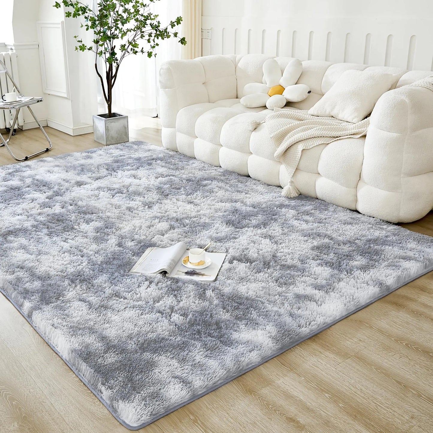 annadaif 3x5 Shag Area Rug for Bedroom Light Grey Small Fluffy Plush Rugs for Living Room Non-Skid Soft Nursery Rug for Bedside Indoor Kids Room Decor Fuzzy Carpets for Boys Girls Room